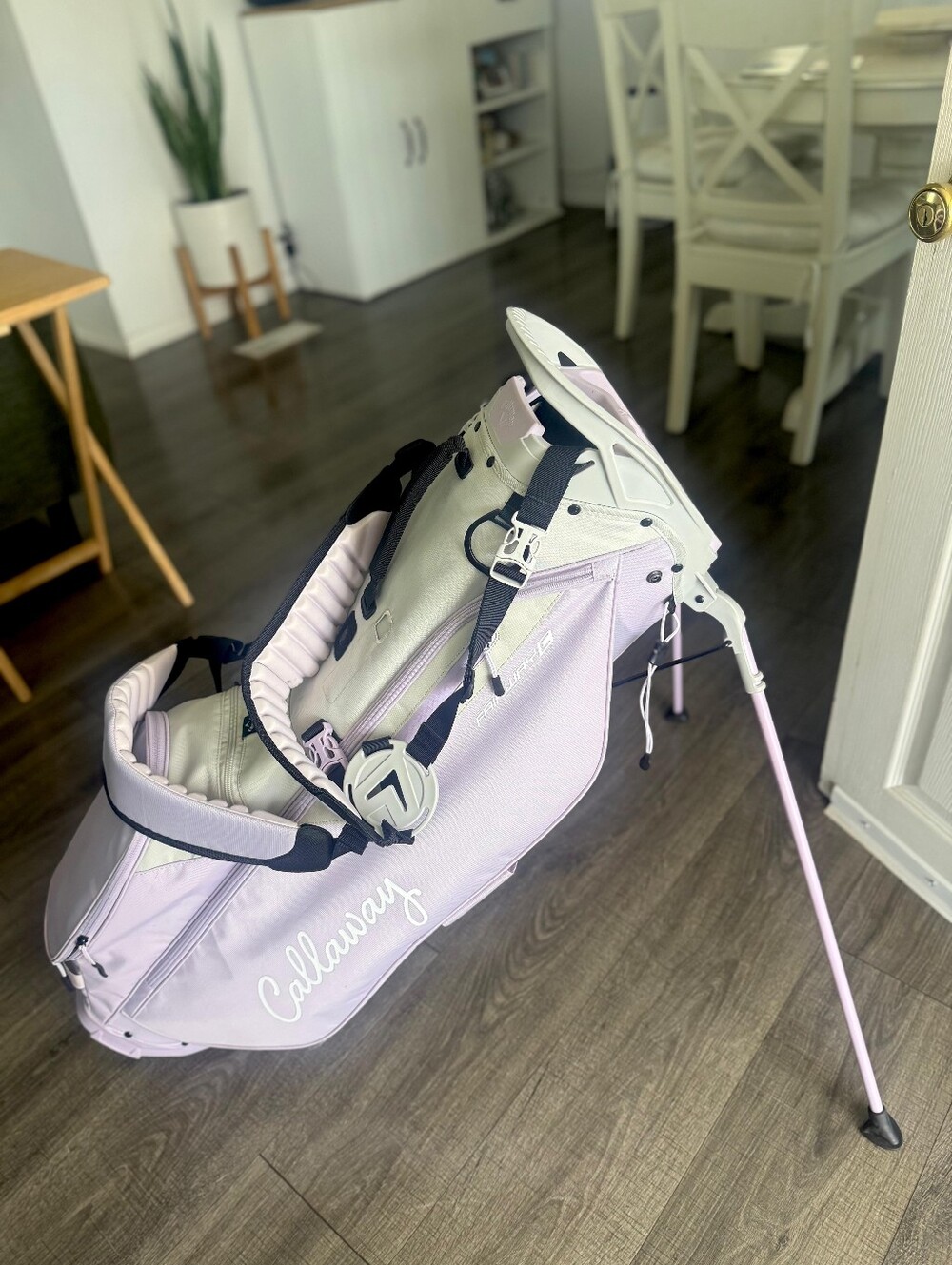 Callaway  Fairway C Womens BagGolf Stand Bag in Light Lavender and White